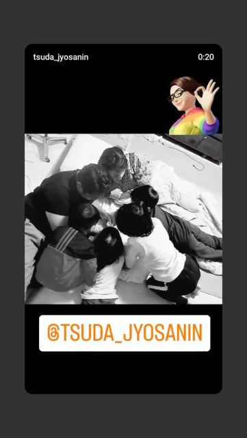 津田助産院のお産を選択して頂きありがとうございます。津田助産院はお産、家族を含んだ産後ケアを大事にしています。家族と一緒に出産を迎え、家族と一緒に産後を過ごすと、退院後の赤ちゃんを迎えた家族の産後がスムーズ。年末年始追加料金、家族の追加料金もありません。是非津田助産院でのお産の選択を入れて頂きたいです。何よりも、ママと赤ちゃんが元気!助産師万歳!!